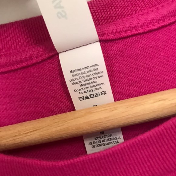 ‘Rescued is My Favorite Breed’ Short Sleeve T-shirt 🐶, Size M - Picture 4 of 6